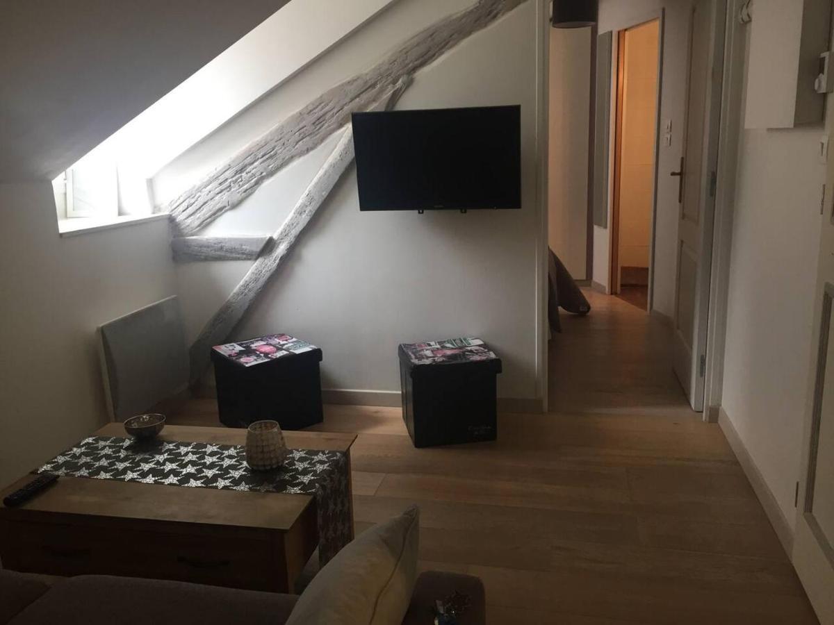 Appartement Cosy Entre Bosquet Et Beaumont 波城 外观 照片